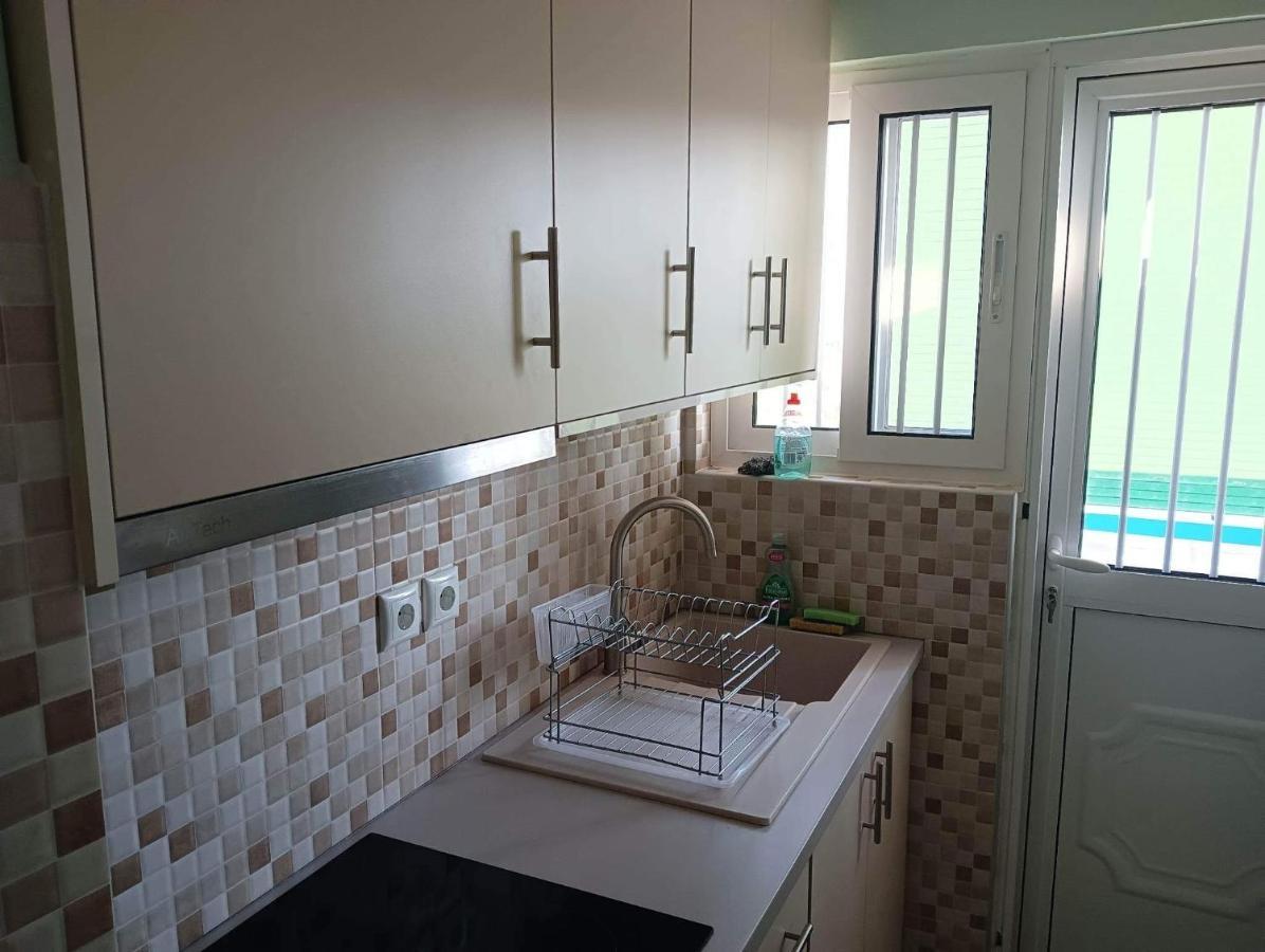 Apartment With Sea View Oropos Luaran gambar